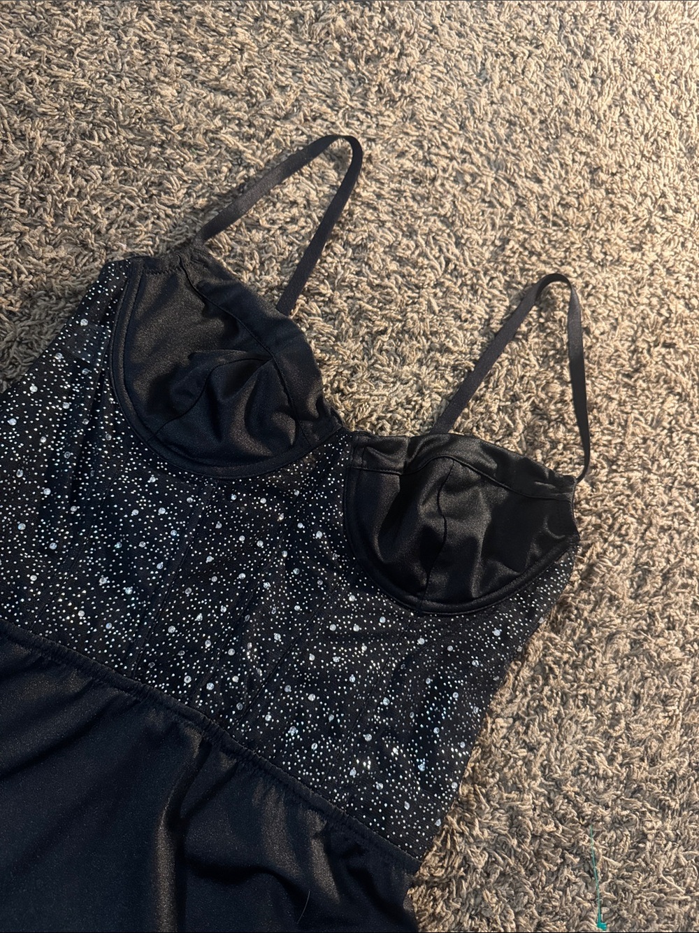 Dress - Picture 2 of 3